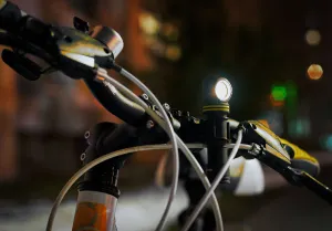 Мультифонарь Armytek Elf C2 Micro USB, теплый свет, изображение 8