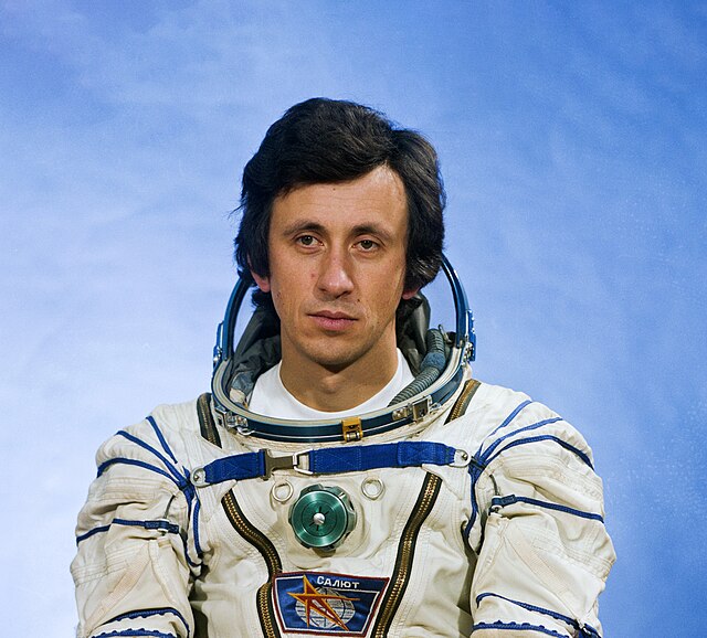 Космонавт Атьков Олег Юрьевич